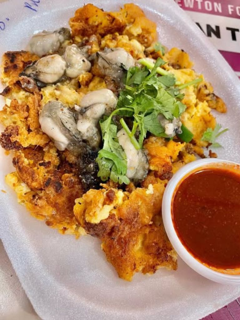 The oyster omelette from Heng Carrot Cake. Photo: @henbaohen.bao/Instagram newton food centre