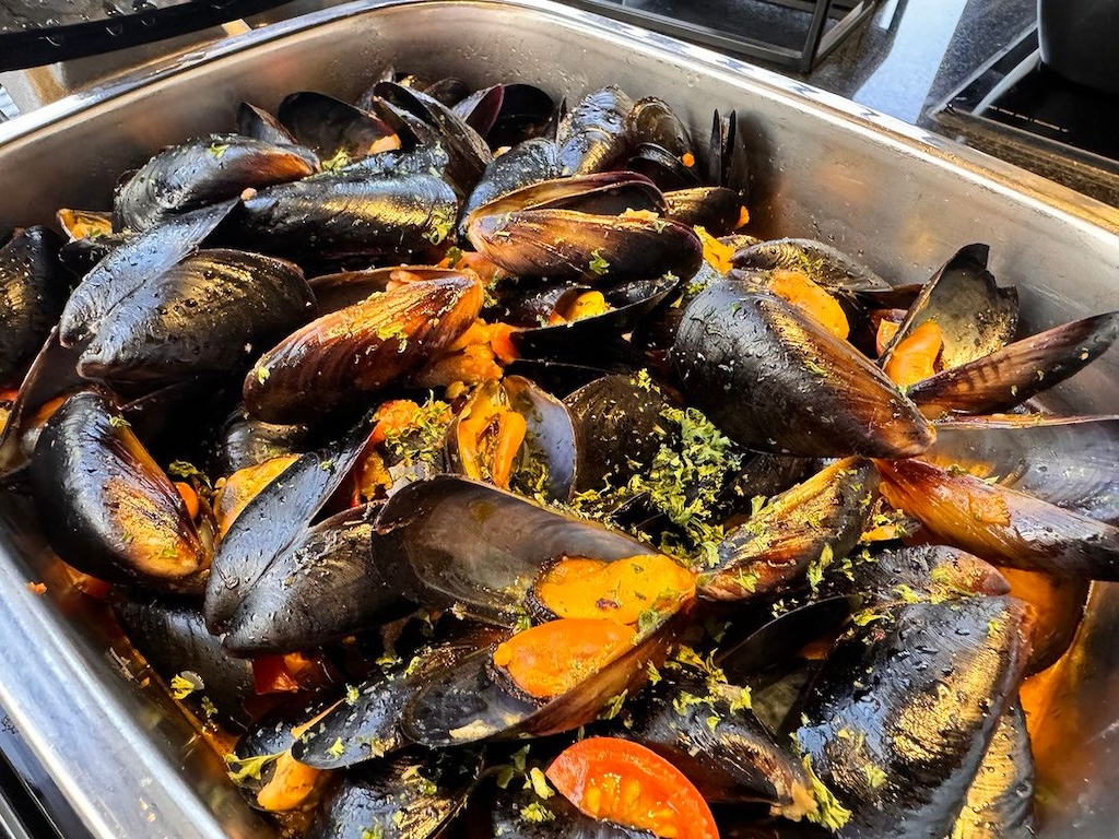 Mussels to last us for days, weeks or even months.. Photo: Atrium Restaurant/Instagram seafood buffet singapore