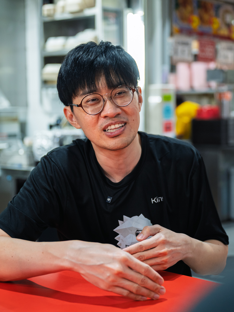 It was a rare chance to get this hawker stall at ABC Brickworks, according to Ray. Photo: Abdul Rahim Anwar/HungryGoWhere kine burgers