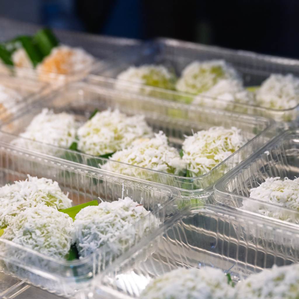 Ondeh ondeh. Photo: Abdul Rahim Anwar/HungryGoWhere Hung Huat Cakes and Pastries
