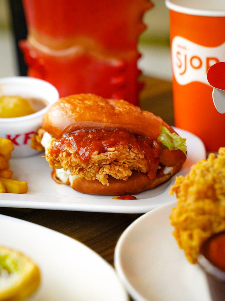 kfc chilli crab mantou zinger