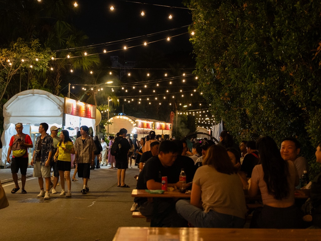 Long communal tables line festival grounds. Photo: Angeline Ang/HungryGoWhere sentosa grillfest 2025