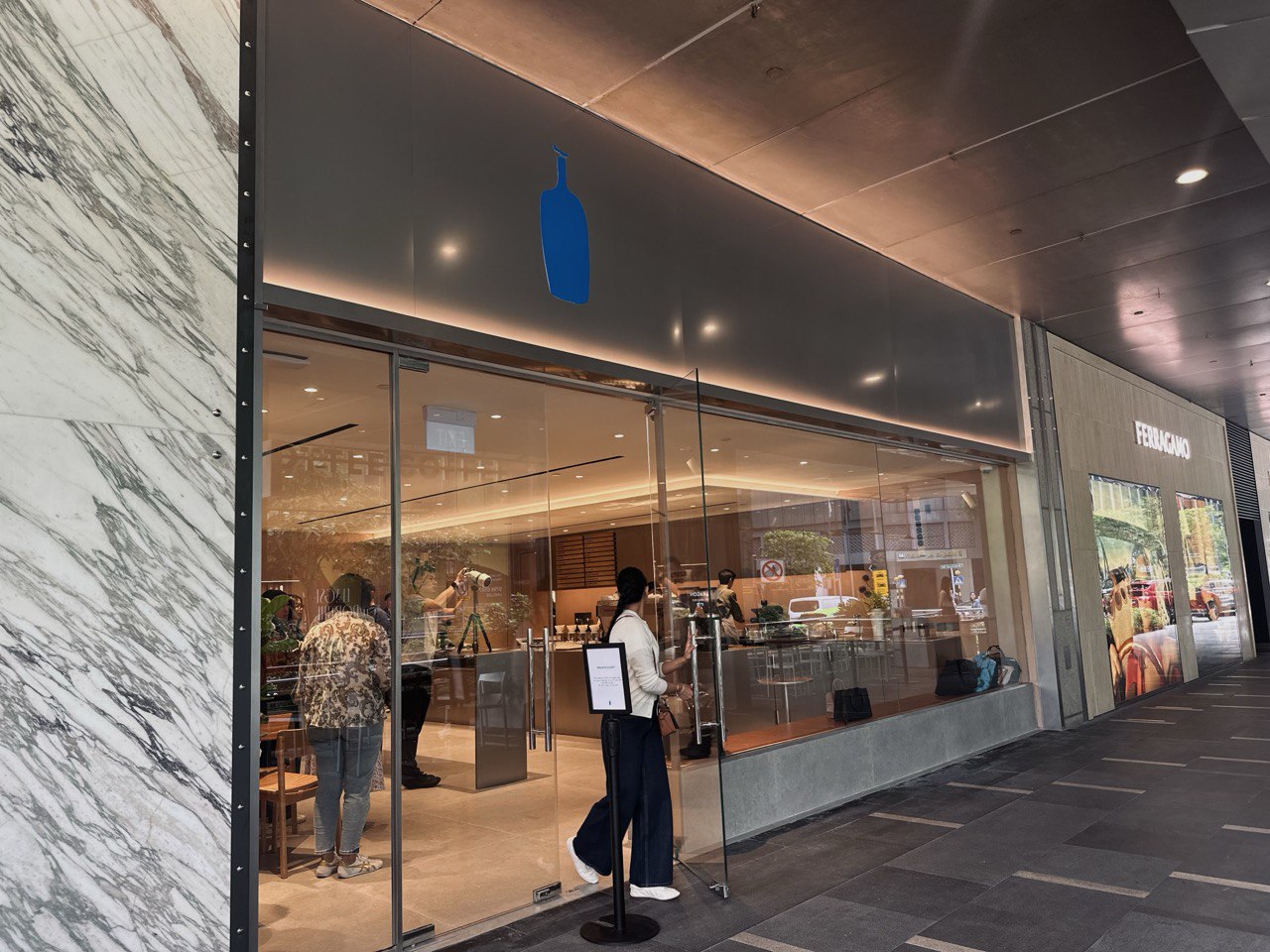 Photo: Shannon Ong/HungryGoWhere Blue Bottle Coffee standalone