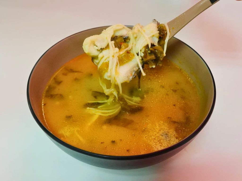 Sauerkraut fish soup. Photo: Shannon Yap/HungryGoWhere ju wei ge