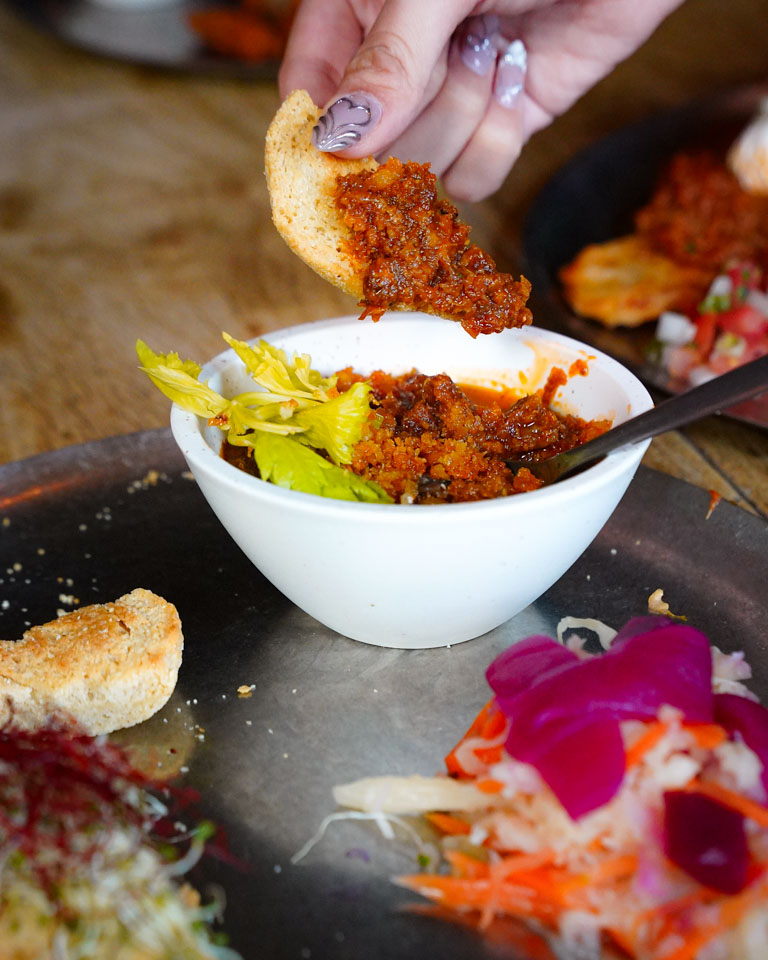 For the seafood lovers. Photo: Evan Mua/HungryGoWhere kafe utu