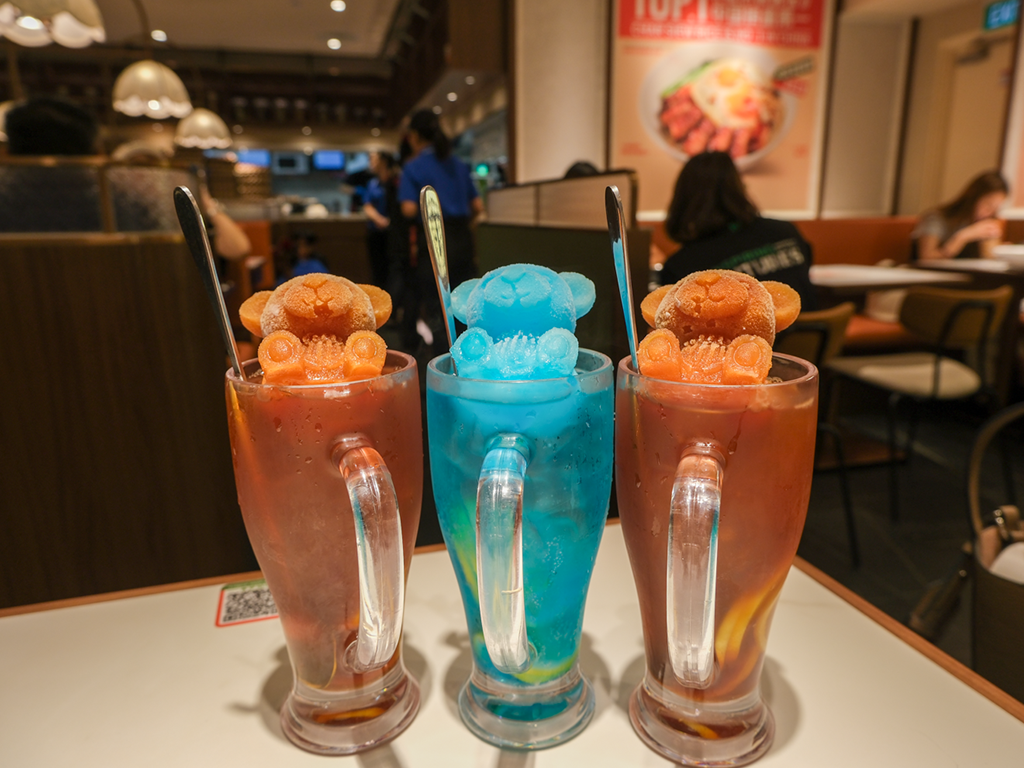 The drinks might look gimmicky, but actually taste good. Photo: Gary Lim/HungryGoWhere keming bing sat