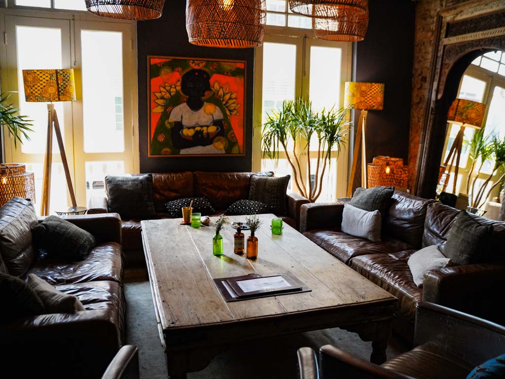The second floor is super cosy. Photo: Evan Mua/HungryGoWhere kafe utu