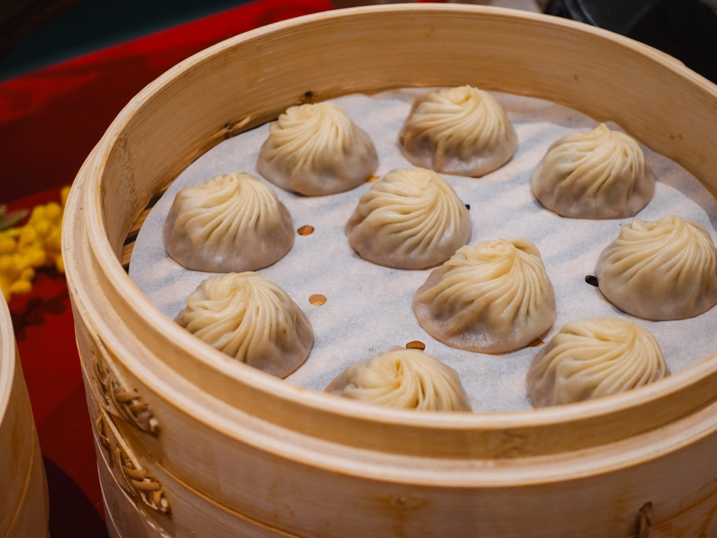 Its beef tenderloin XLBs are definitely richer and more textured than the usual crowd-favourite pork XLBs. Photo: Sarah Chua/HungryGoWhere din tai fung RWS weave