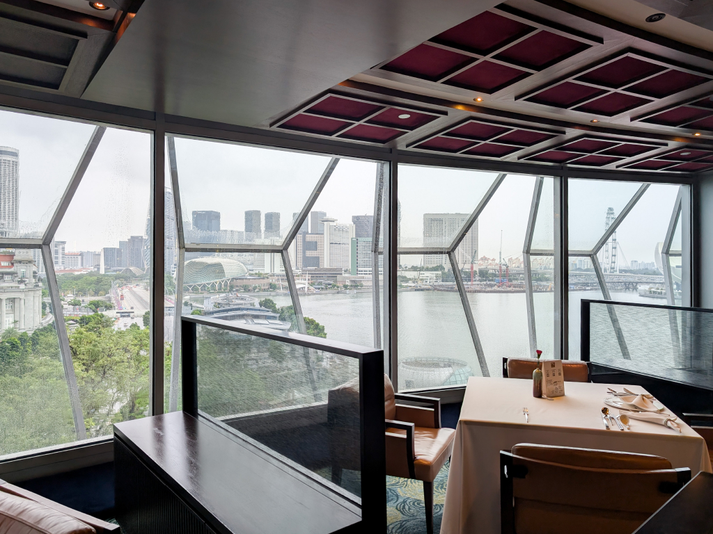 One revolution of the restaurant takes two hours, so there’s plenty of time to soak in Singapore’s skyline during your meal. Photo: Zawani Abdul Ghani/HungryGoWhere tong le private dining