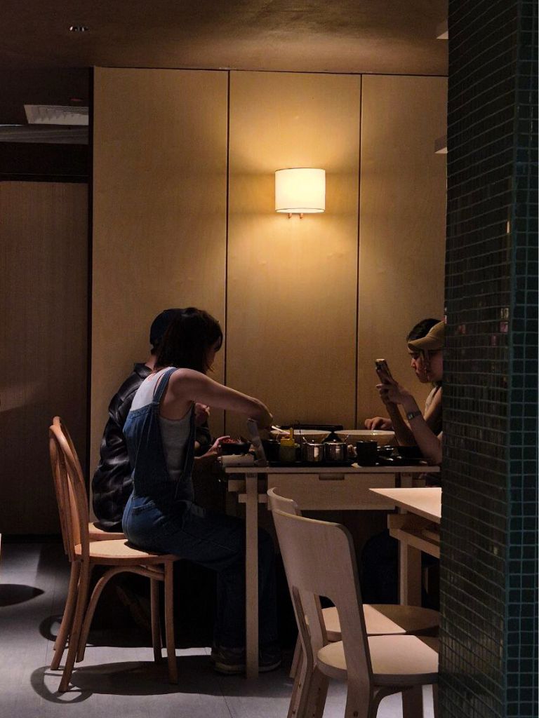 Its Singapore outlet has a more modern interior compared to its more aged Seoul counterpart. Photo: Sarah Chua/HungryGoWhere gwanghwamun mijin singapore