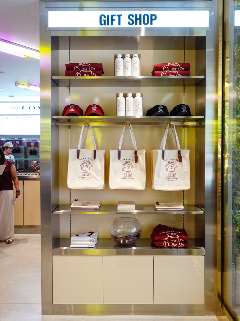 coach coffee shop singapore rws weave
