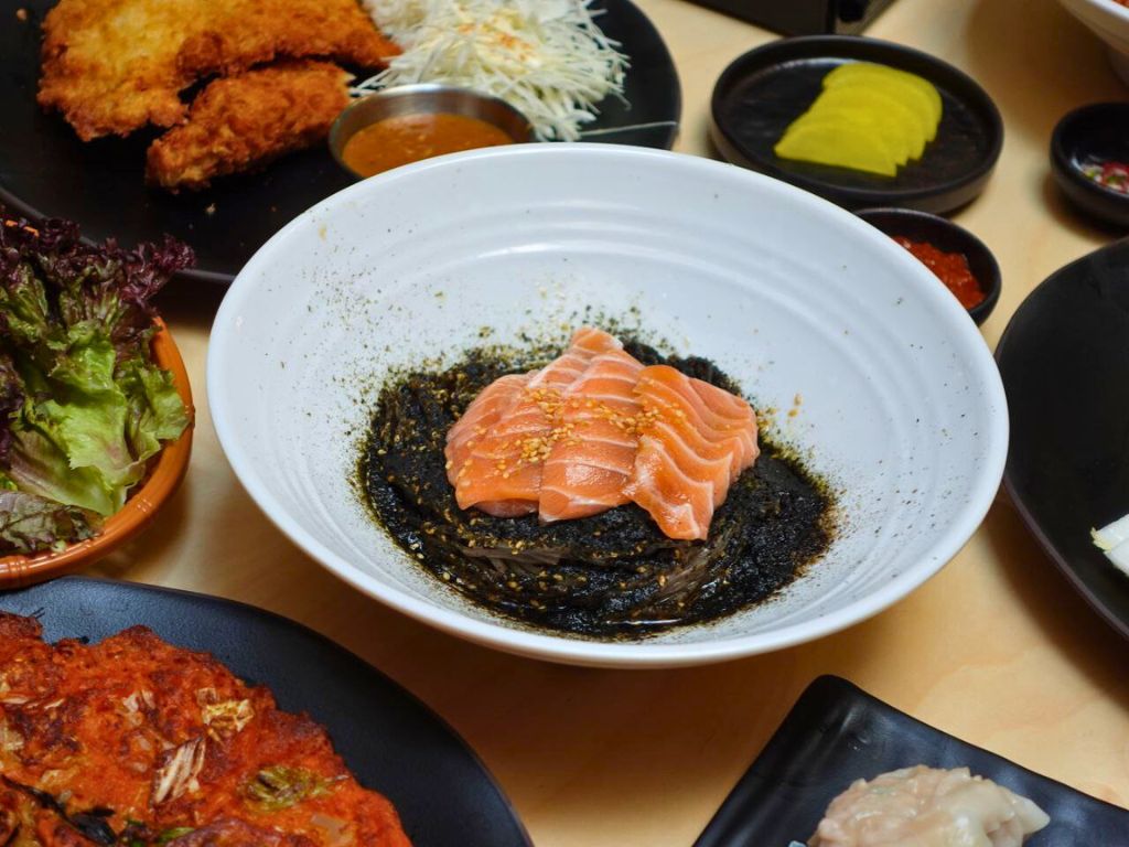 The perilla version comes plain or with a marinated salmon topping. Photo: Sarah Chua/HungryGoWhere gwanghwamun mijin singapore