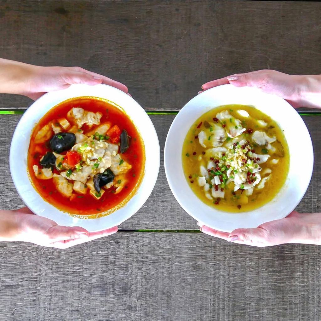 Fish soup in tomato and sauerkraut flavours. Photo: Yu Zhong Bu Tong/Instagram suan cai yu singapore