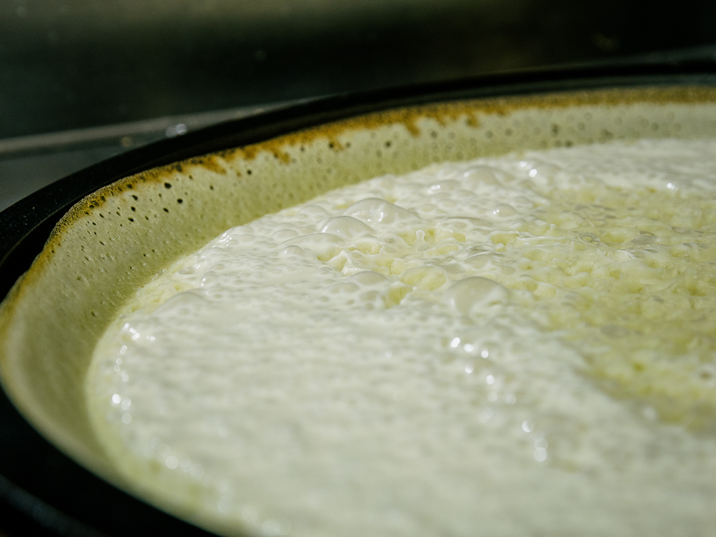 The honeycomb effect is important. Photo: Ravin Thiruchelvam/HungryGoWhere min jiang kueh