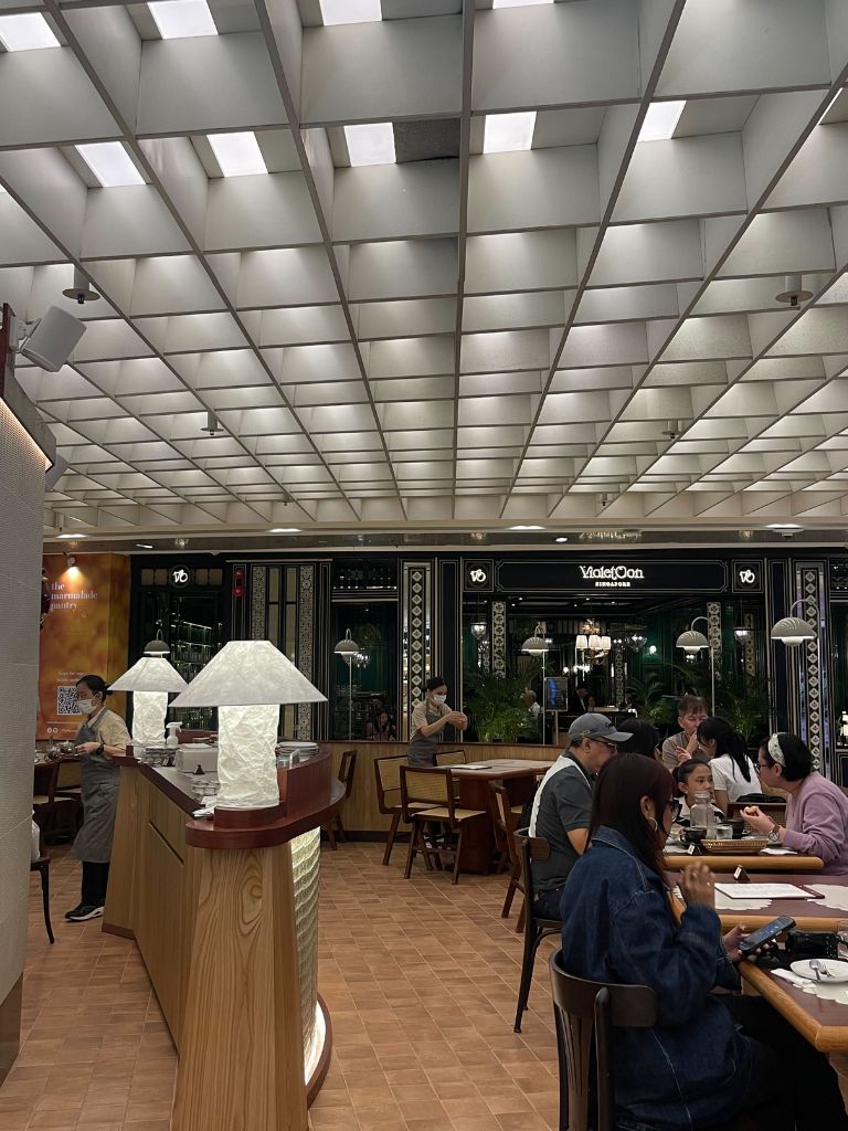 Cosy feels inside the space. Photo: Abigail Buligan/HungryGoWhere Cafe Nesuto Ion Orchard