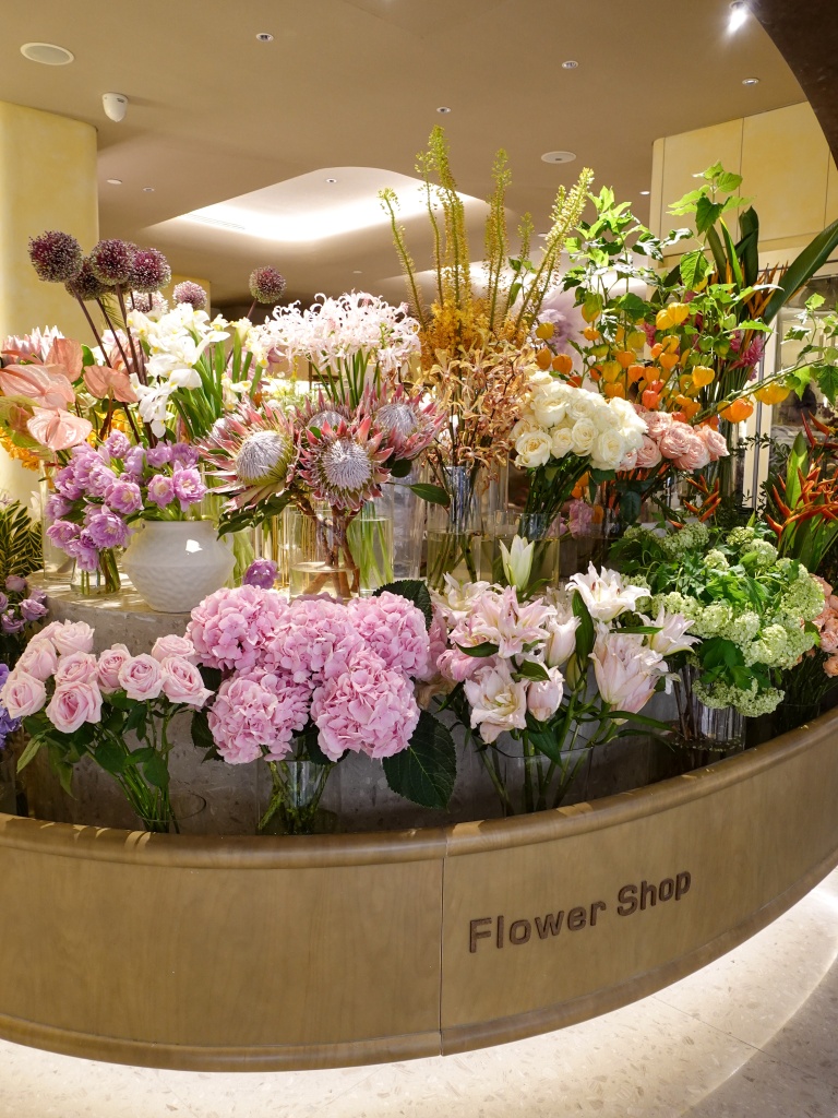Photo: Sarah Chua/HungryGoWhere Tomacado Singapore Floral Themed Paragon