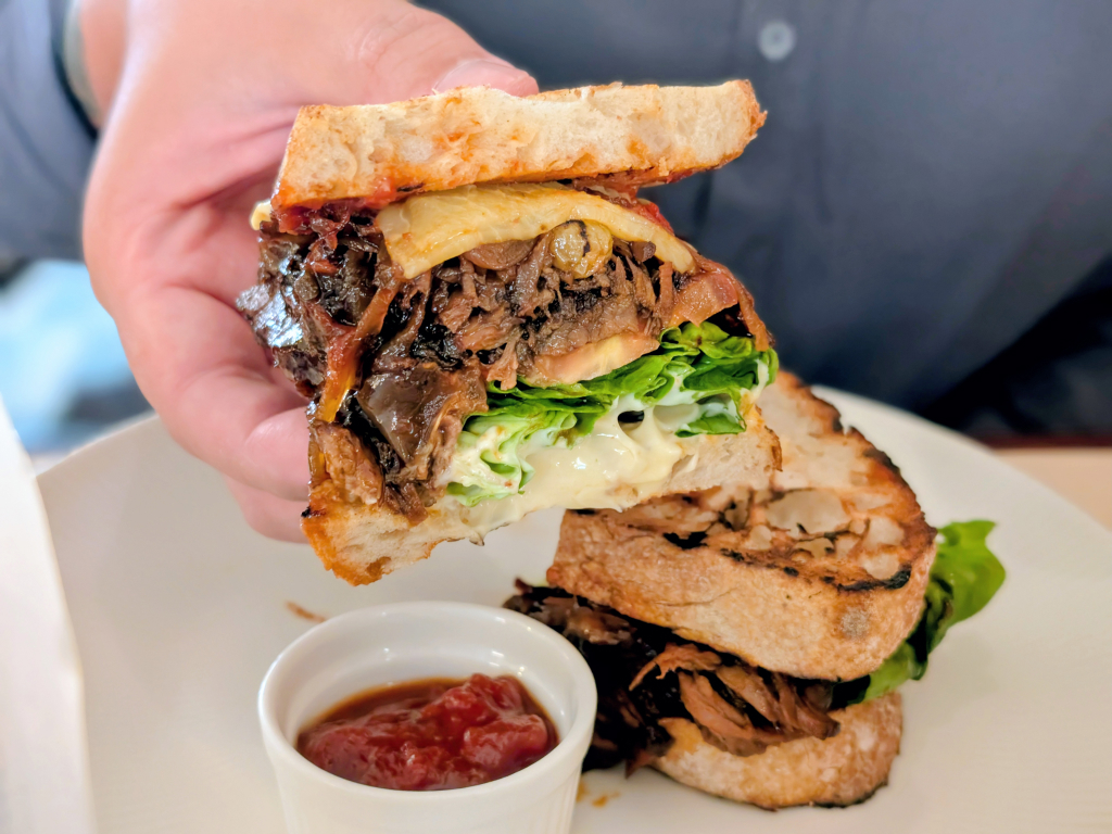 Chip Bee Bistro
