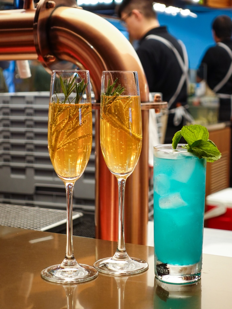 The outlet-exclusive Punggol Spritz (left) and Punggol Blue (right). Photo: Sarah Chua/HungryGoWhere Fairprice Finest Punggol Coast Mall