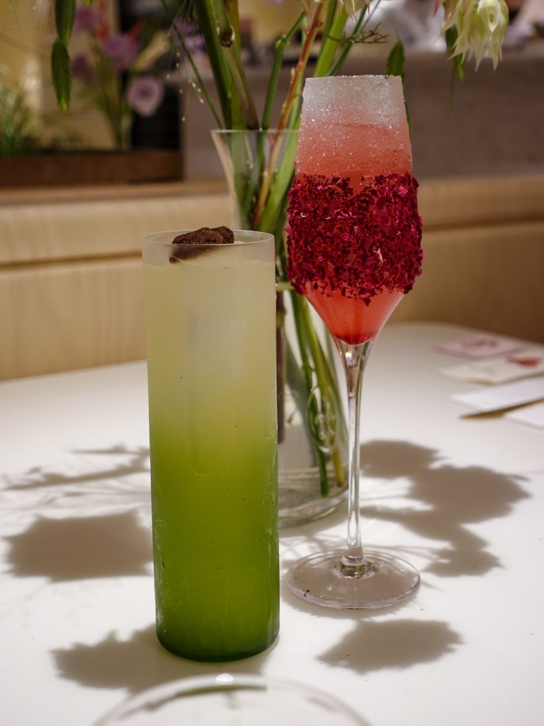 Yes, there are floral-themed cocktails and non-alcoholic beverages, too. Photo: Sarah Chua/HungryGoWhere Tomacado Singapore Floral Themed Paragon