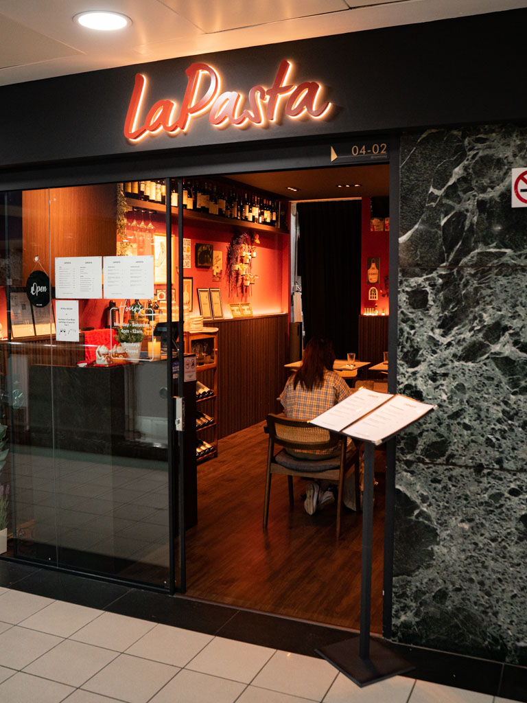 Orchard Towers is cool now? Photo: Evan Mua/HungryGoWhere lapasta orchard towers