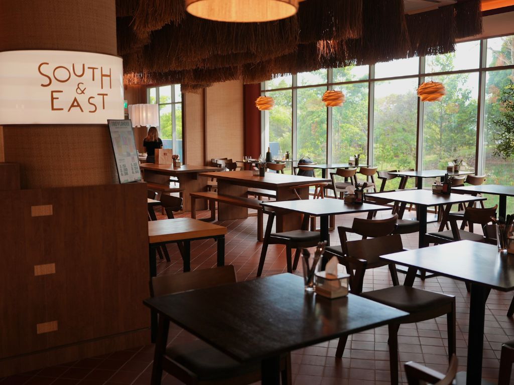 Can you believe this restaurant is in NUS? Photo: Shannon Yap/HungryGoWhere South & East