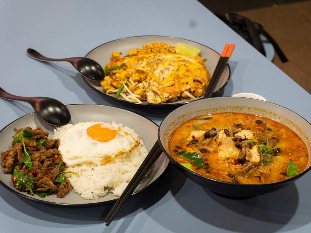 The menu features three dishes, each with a choice of proteins. Photo: Angeline Ang/HungryGoWhere naakin amoy street food centre