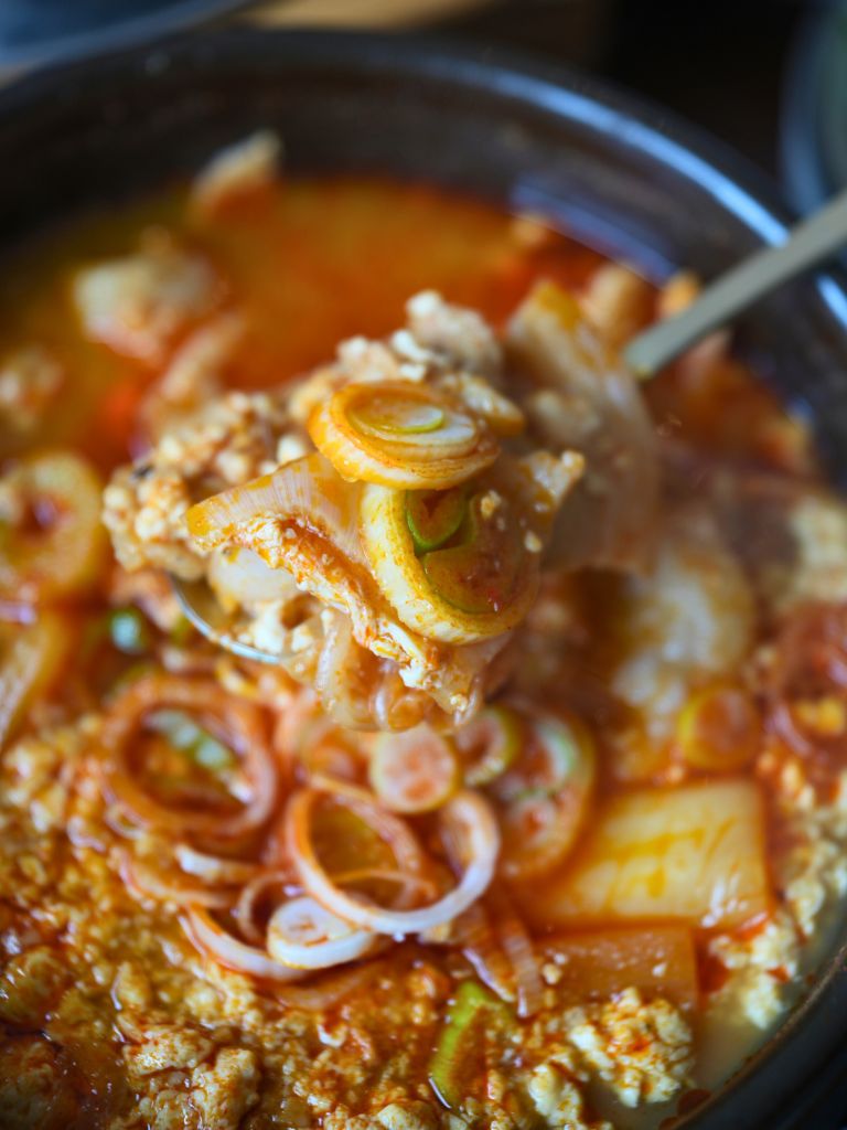 A hearty start to the meal. Photo: Abigail Buligan/HungryGoWhere Wonderful Bapsang Suntec City