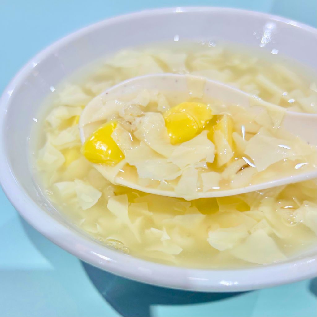 Gingko, beancurd skin and barley soup. Photo: Shu Yun Wong/HungryGoWhere Alexandra Village Food Centre