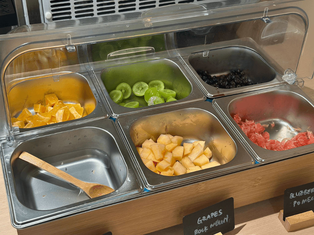 Photo: Shannon Ong/HungryGoWhere the acai teahouse