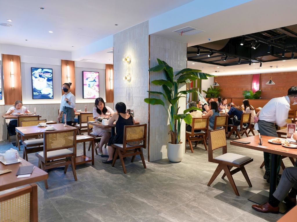 With its casual, yet cosy interior, it’s the perfect spot to bring your parents or elders. It works just as well for a quick lunch fix, too! Photo: Shannon Yap/HungryGoWhere The Soup Expert