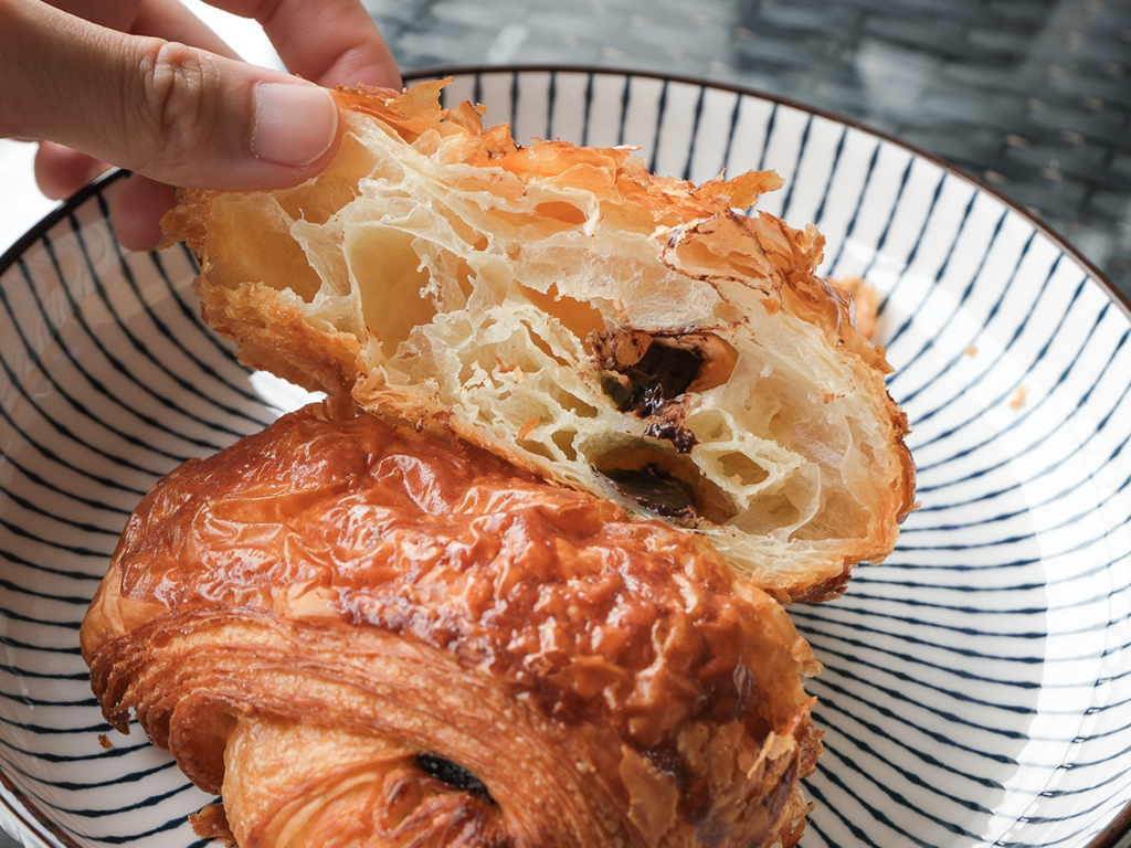 I’d have loved more chocolate inside, but look at that airy honeycomb structure. Photo: Gary Lim/HungryGoWhere bastille bakery joo chiat