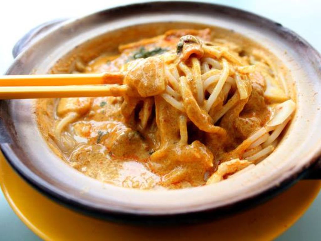 Claypot laksa. Photo: Depot Road Zhen Shan Mei Laksa/Facebook Alexandra Village Food Centre