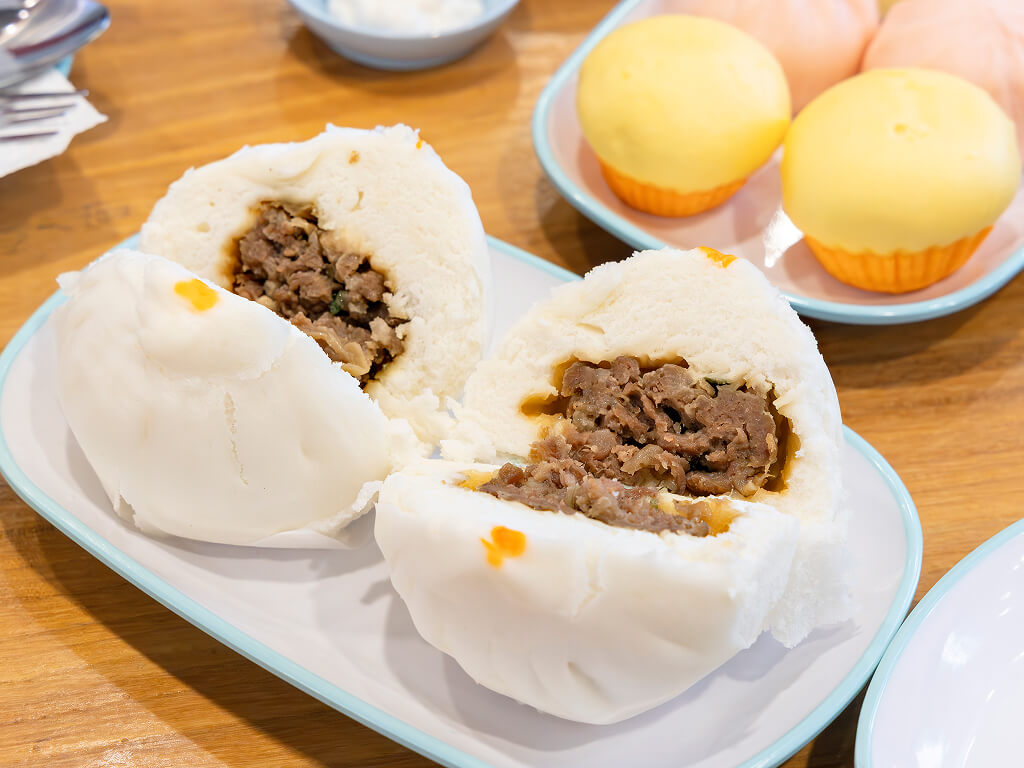 Pau kambing berlanda. Photo: Mui Fong/HungryGoWhere warung dimsum