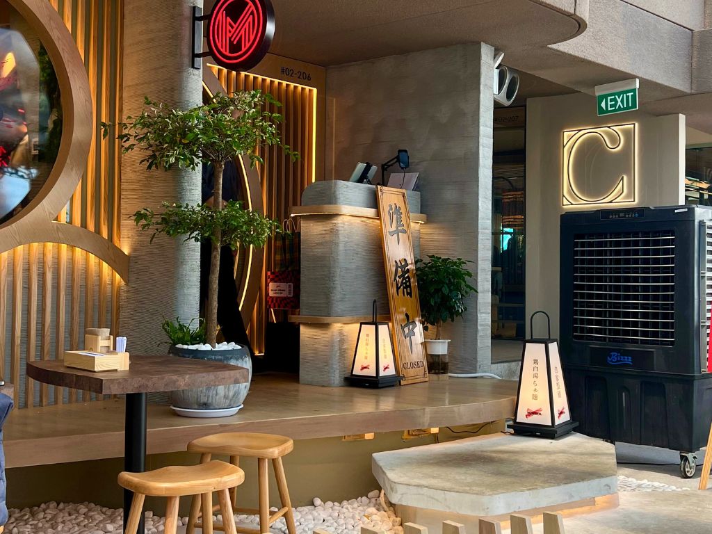 The Weave outlet is a lot more spacious, with both indoor and al fresco seating. Photo: Shannon Yap/HungryGoWhere Mensho X at Weave