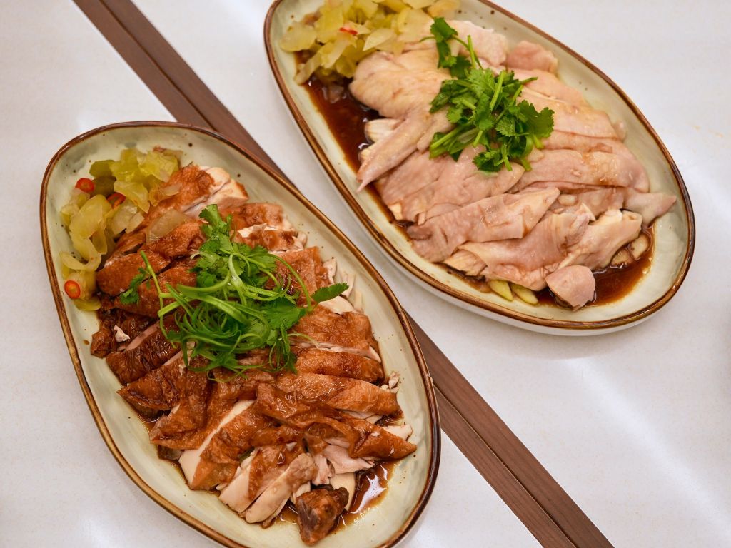 Of course, you can’t miss out on its adored chicken rice. Photo: Shannon Yap/HungryGoWhere Tiong Bahru Hainanese Boneless Chicken Rice Takashimaya