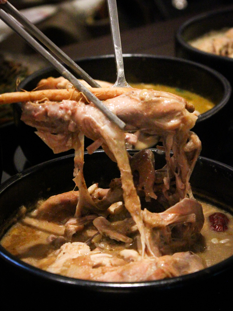 bomul samgyetang chijmes