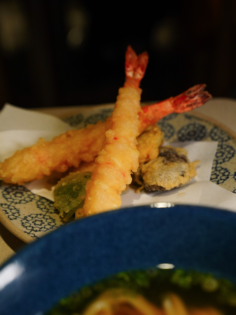 It’s not just all udon here — there’s also tempura. Photo: Evan Mua/HungryGoWhere udon shin singapore