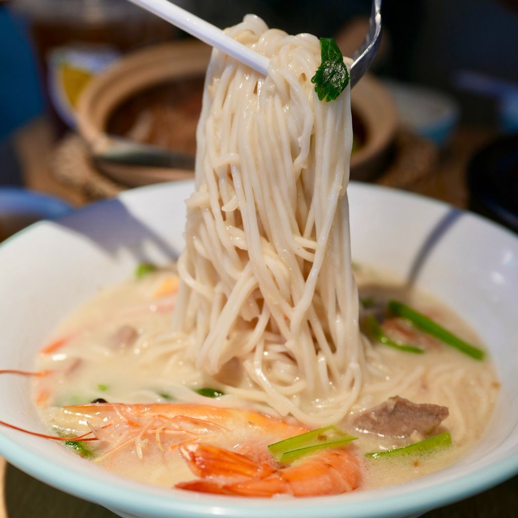 Ask any Putien lover and they’d tell you the lor mee is a must-order! Photo: Shannon Yap/HungryGoWhere Putien Mama Singapore