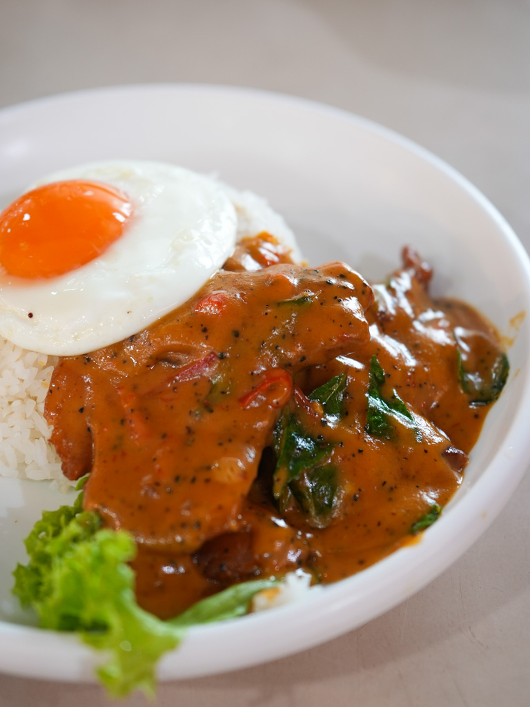 Mongolian style pork ribs with rice. Photo: Angeline Ang/HungryGoWhere 3 meals a day rochor