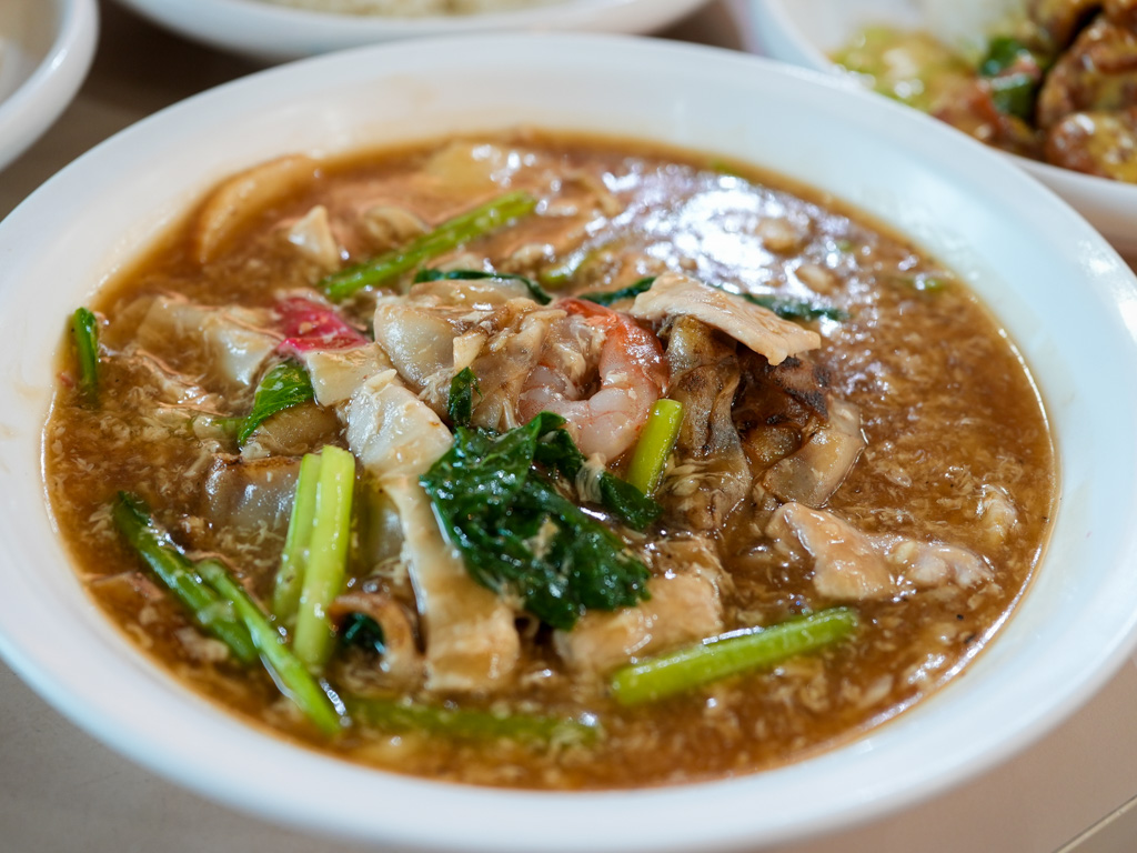 Hor fun with egg. Photo: Angeline Ang/HungryGoWhere 3 meals a day rochor