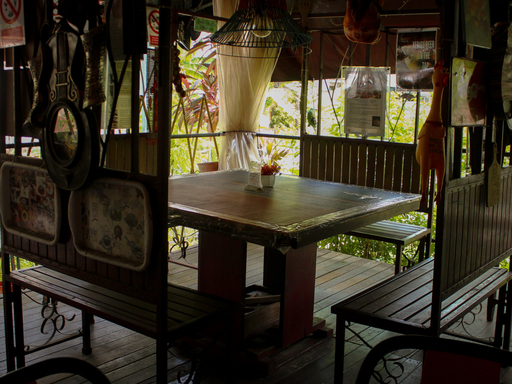 woody family peranakan cafe sembawang