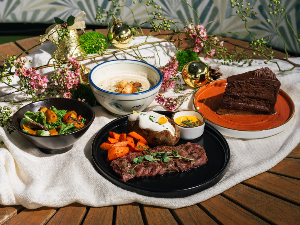 christmas dinners 2025