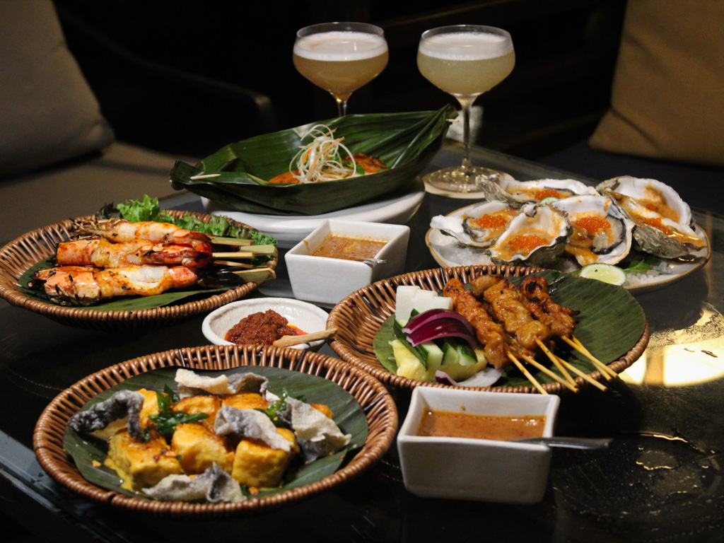 raffles courtyard grill menu