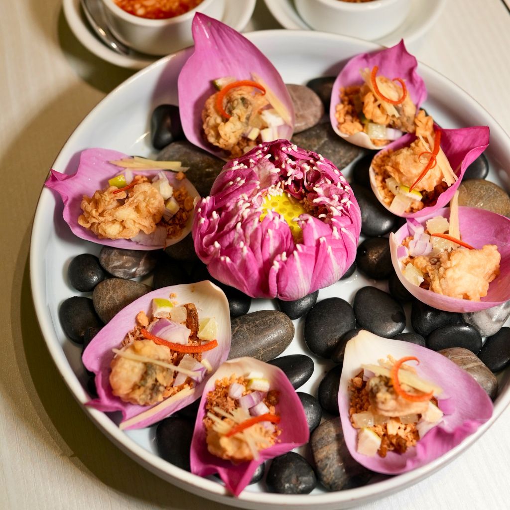 You can eat the lotus petals, too! Photo: Shannon Yap/HungryGoWhere Thanying restaurant
