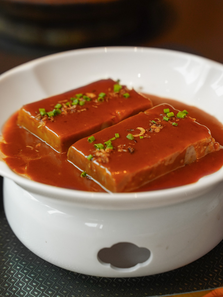 Taro is a beloved ingredient in Hokkien cuisine, too. Photo: Evan Mua/HungryGoWhere ban lan singapore