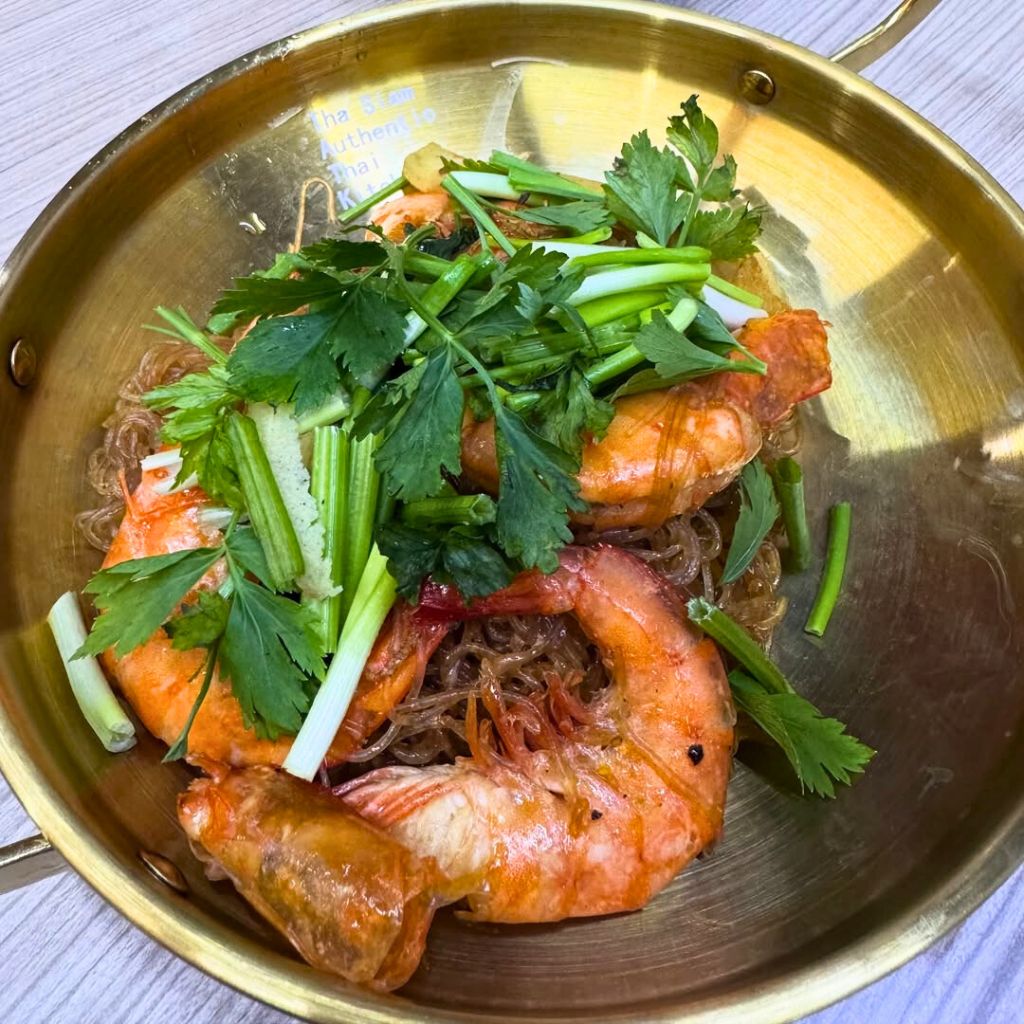 Phad woon sen. Photo: @maharajah8/Instagram Orchard plaza