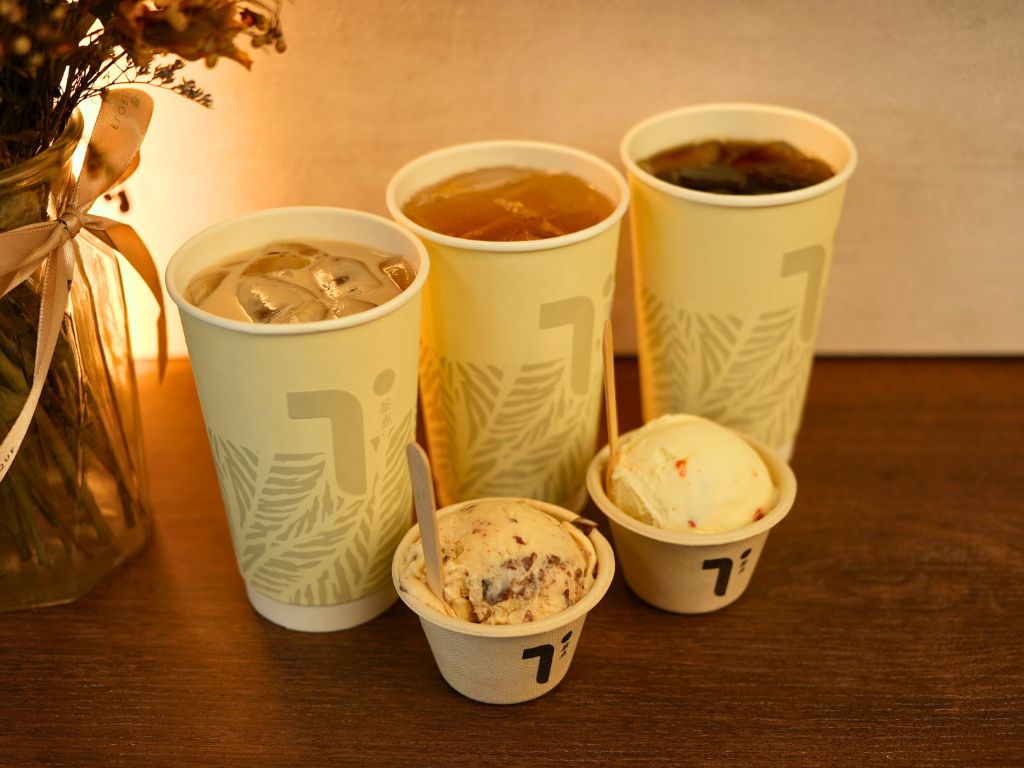 Tea Dot is a fresh addition to Tengah’s neighbourhood. Photo: Shannon Yap/HungryGoWhere tea dot tengah