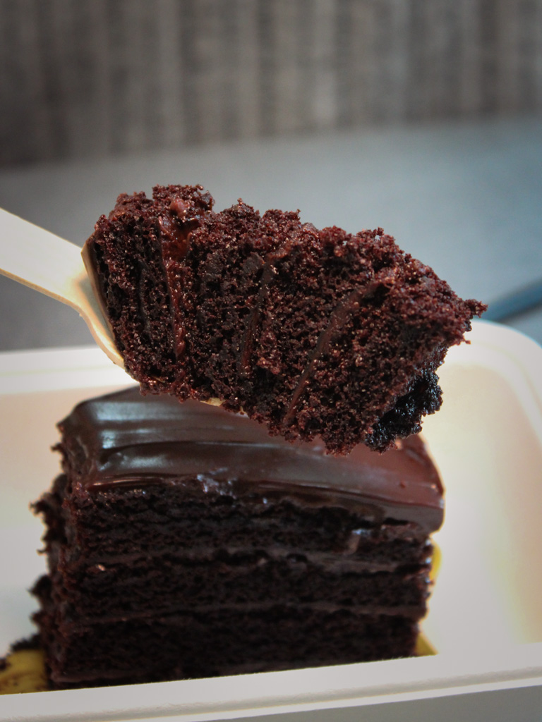 big mouth bakehouse geylang serai