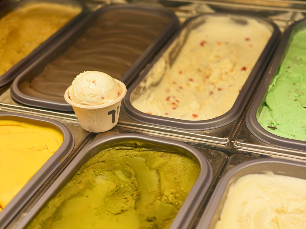 There’s gelato as well, if herbal and milk teas aren’t quite your speed. Photo: Shannon Yap/HungryGoWhere tea dot tengah