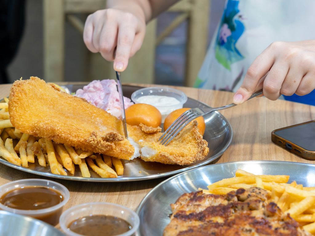 We found the dory fish fillet to have tender, succulent flesh. Photo: Koh Mui Fong/HungryGoWhere the pasta & tortizza hougang